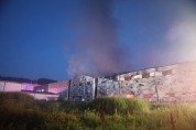 [포토] 강화일반산업단재 내 마스크 공장서 화재 발생…인명피해 없어